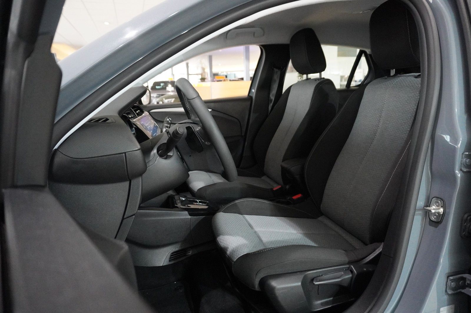 Fahrzeugabbildung Opel Corsa F 1.2T EDIT. 48V DCT NAVI/LED/SPORT/SH/DAB