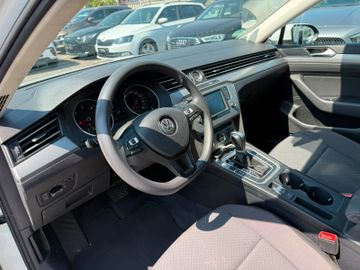 Volkswagen Passat Variant - 11