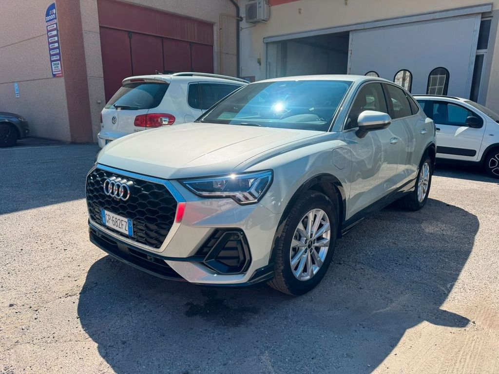Image of Audi Q3