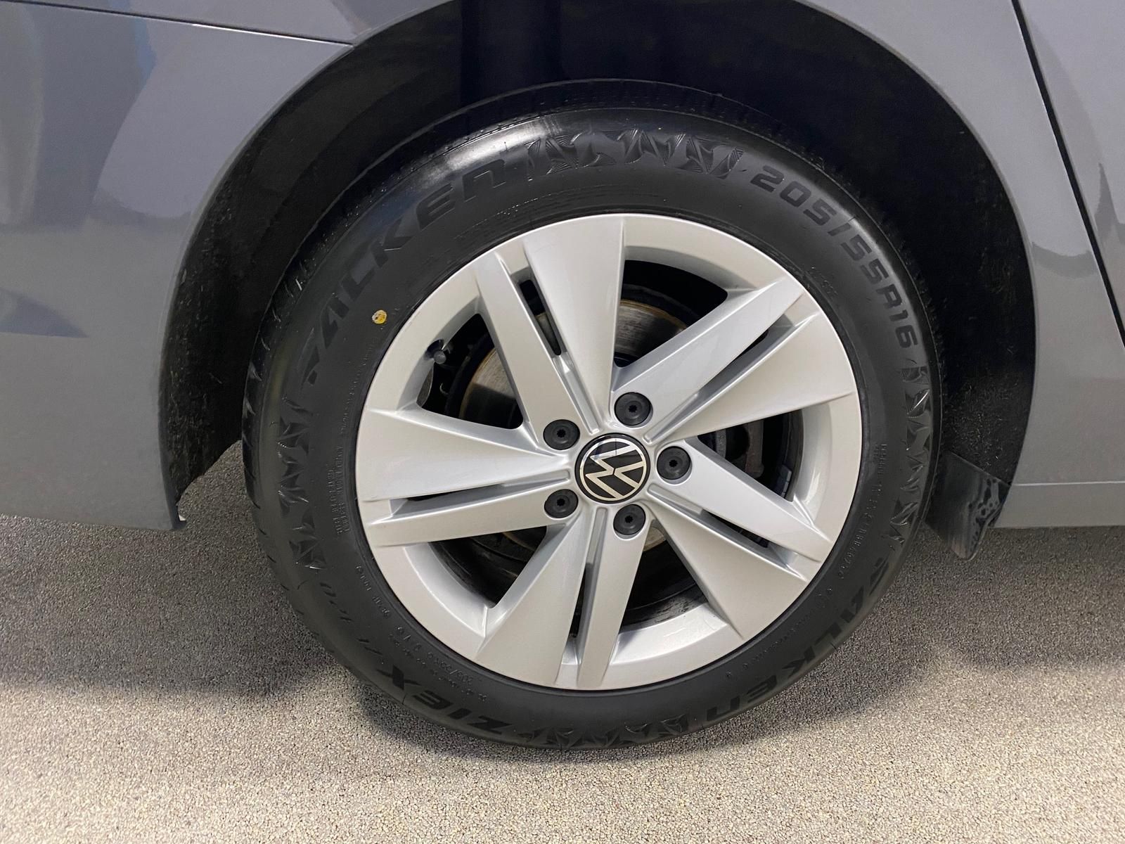 Fahrzeugabbildung Volkswagen GOLF VARIANT 2.0 TDI DSG LIFE+AHK+ACC+NAVI+LED++