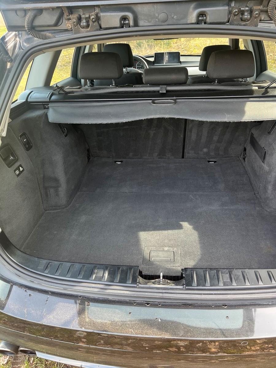 BMW 318 2011 — photo 6