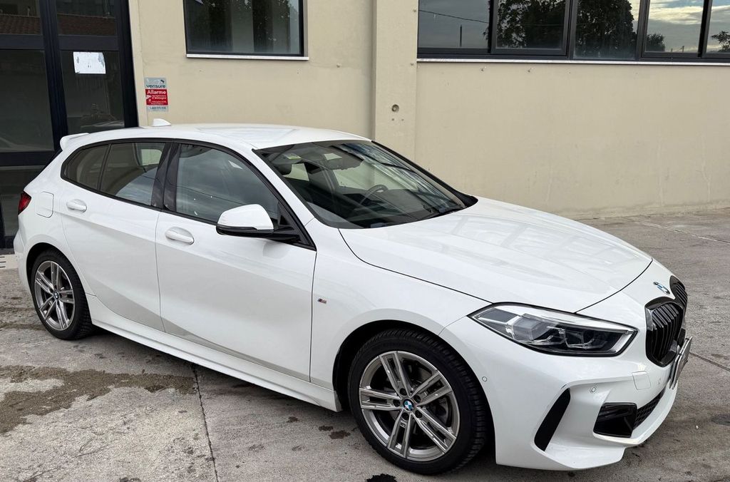 Image of BMW 118