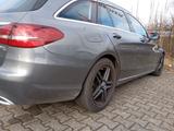 Mercedes-Benz C 220 d T Autom. - - Mercedes-Benz C 220: Braun