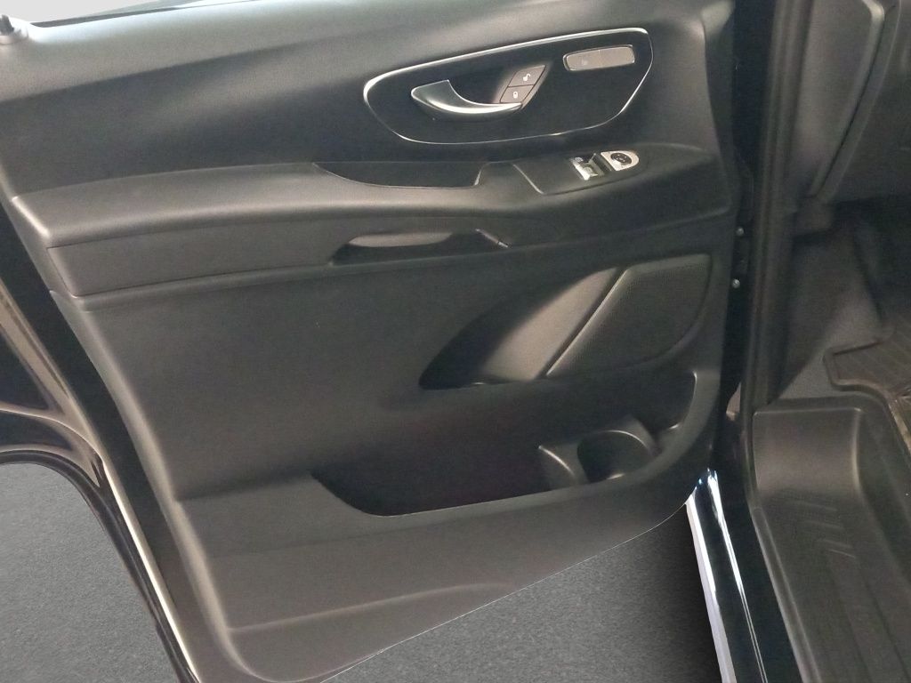 Fahrzeugabbildung Mercedes-Benz Vito 119 CDI 4x4 Mixto Lang AHK*Navi*Standh.*360