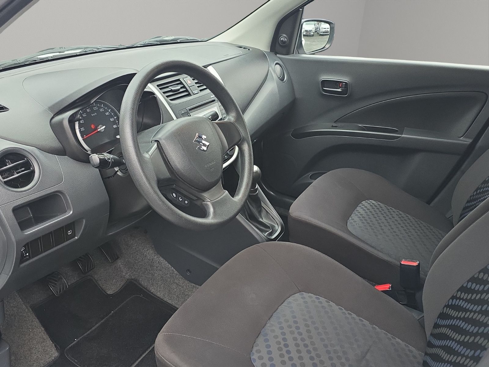 Fahrzeugabbildung Suzuki Celerio Club AUS 1.HAND+WENIG KM+TÜV SERVICE NEU