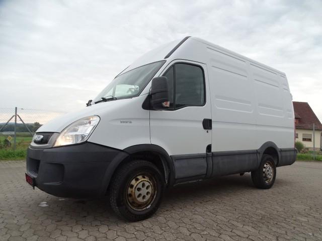 Iveco Daily 35S13V*2.3 HPi*Klima*3 Sitze*TÜV*