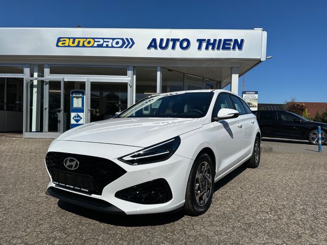 Hyundai i30 Kombi 1.0 T-GDI DCT Comfort Navi/GRA/Shzg