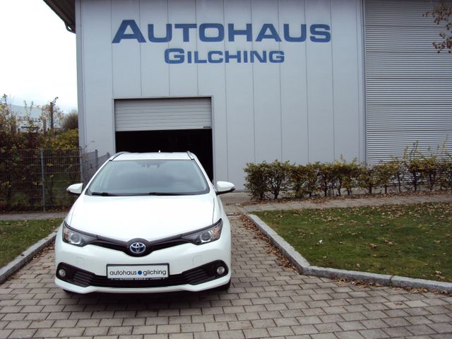 Toyota Auris Touring Sports Hybrid Team D