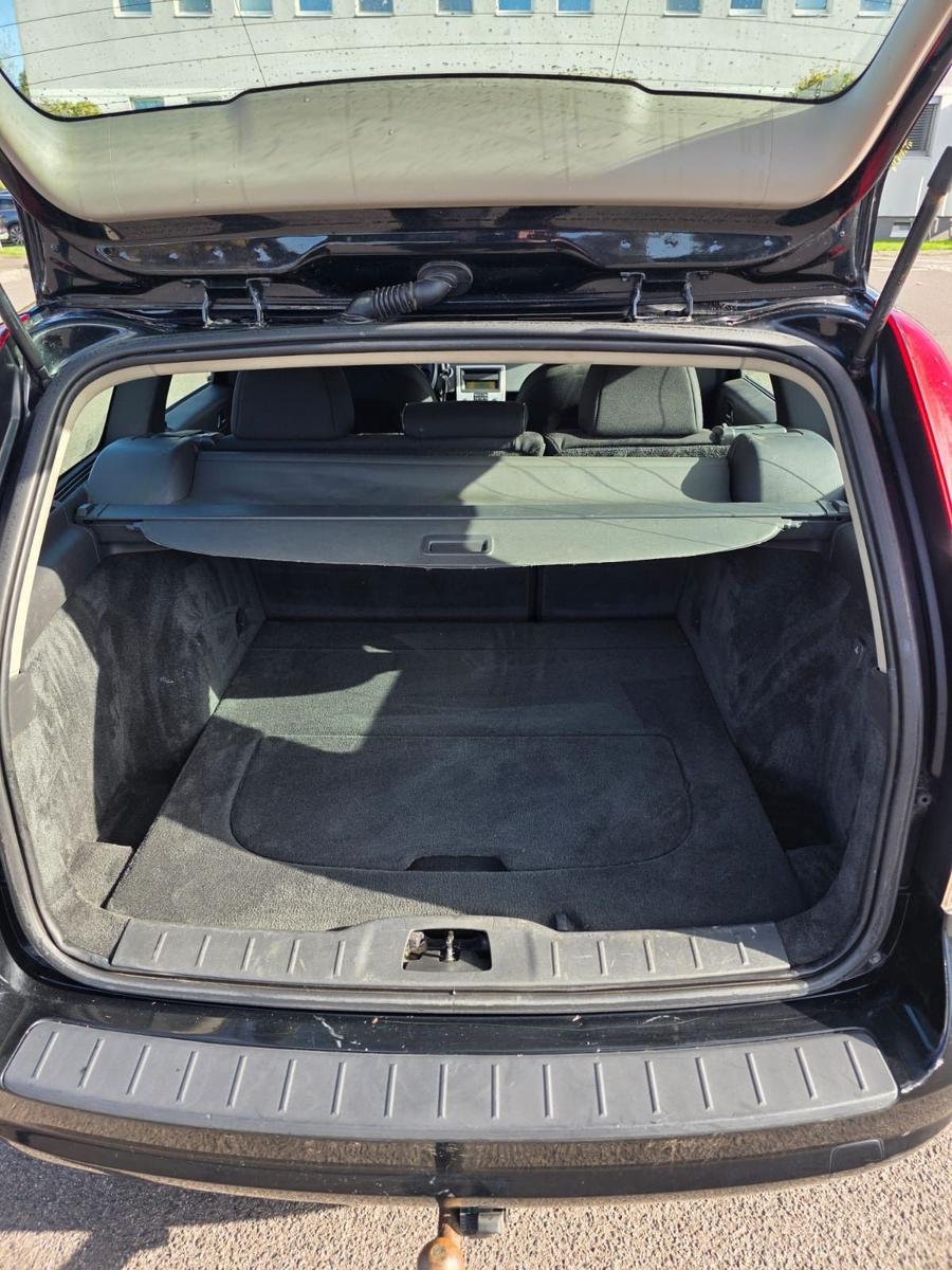 Volvo V50 2009 — photo 12