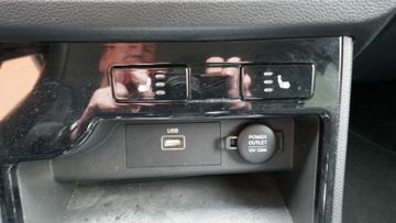 Fahrzeugabbildung Ssangyong Korando 1.5 T-GDI Benzin Amber 2WD