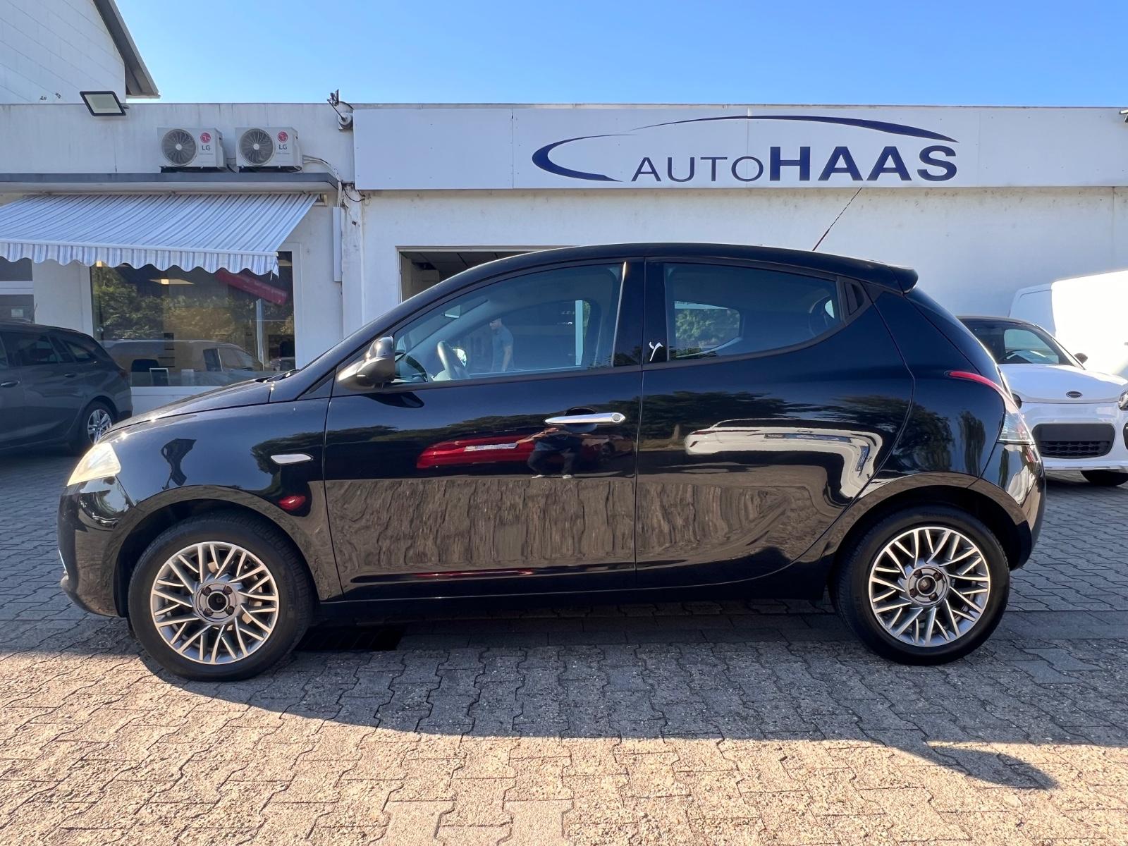 Lancia Ypsilon Gold *Klima*Einparkhilfe *Bluetooth
