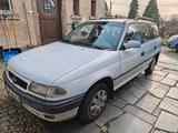 Opel Astra 1.6 Club Club - Opel Astra: Club