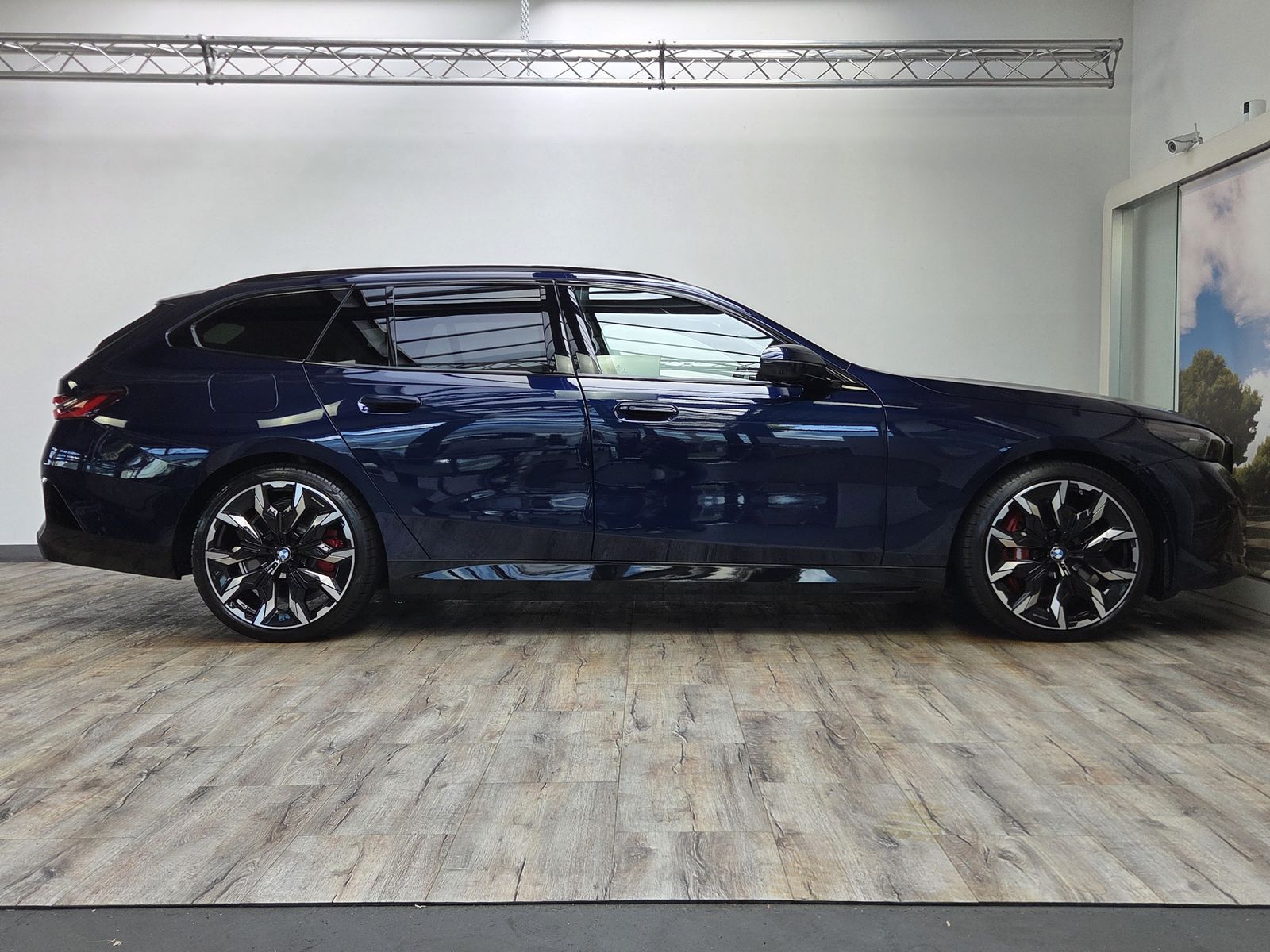 BMW 550e xDr M Sport Pro B&W Fahr.Prof Sitzlüft Pano foto 4