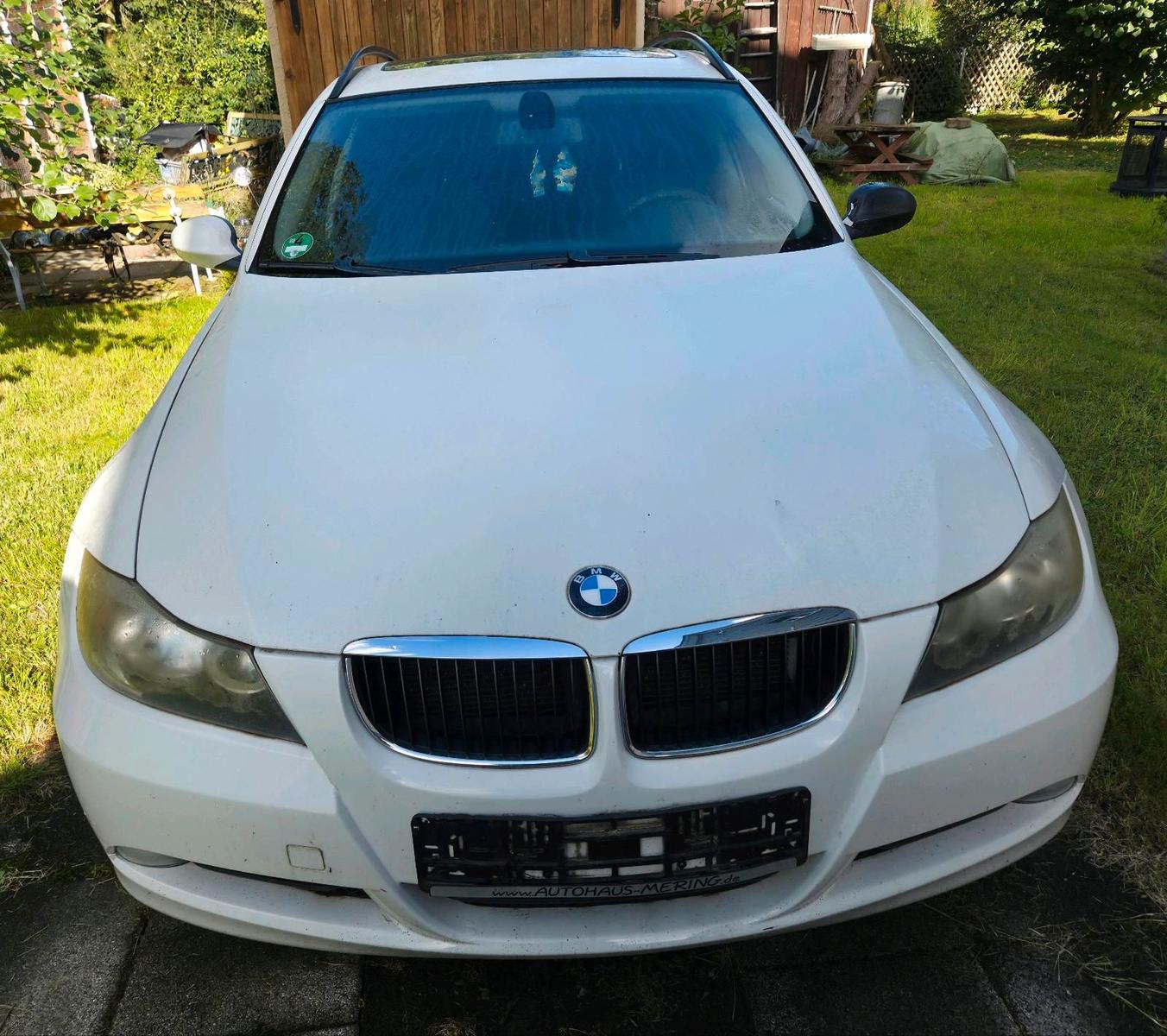 BMW 318 2006 — interior