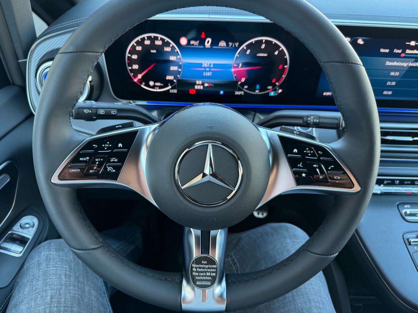Fahrzeugabbildung Mercedes-Benz V 300 d AVA 4MATIC AMG AHK2,5 DISTRONIC Standh