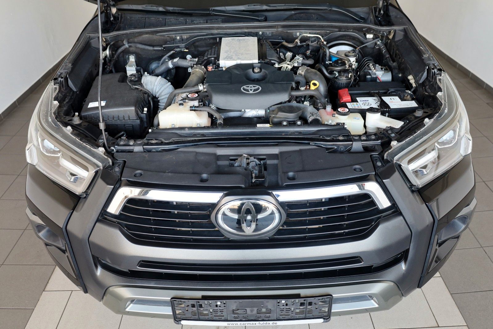 Fahrzeugabbildung Toyota Hilux 2.8D-4D Invincible,Kamera,CarP,HardTop,AHK