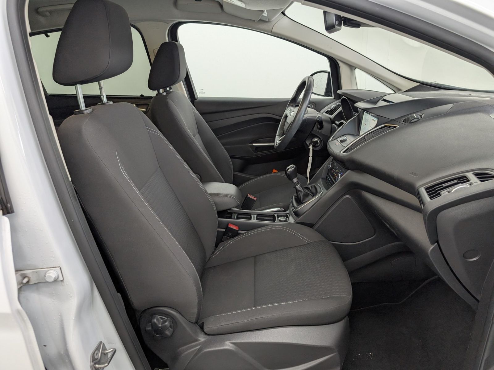 FORD C-Max 1.0 EcoBoost Cool & Connect Navi Klima SHZ – Bild 9