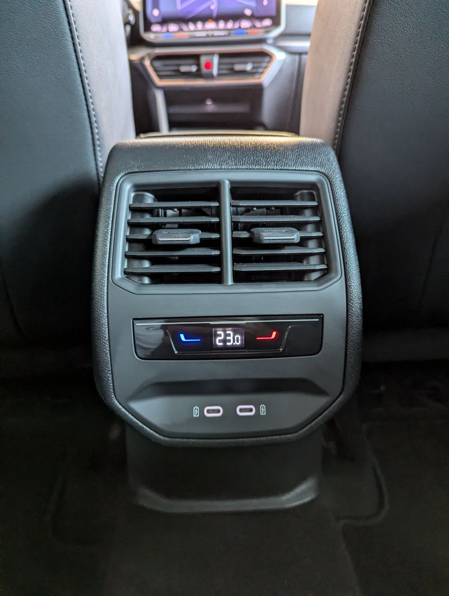 CUPRA Leon 1.5 eTSI Intelligent-Dynamic-Edge-Pake Cam - Image 23