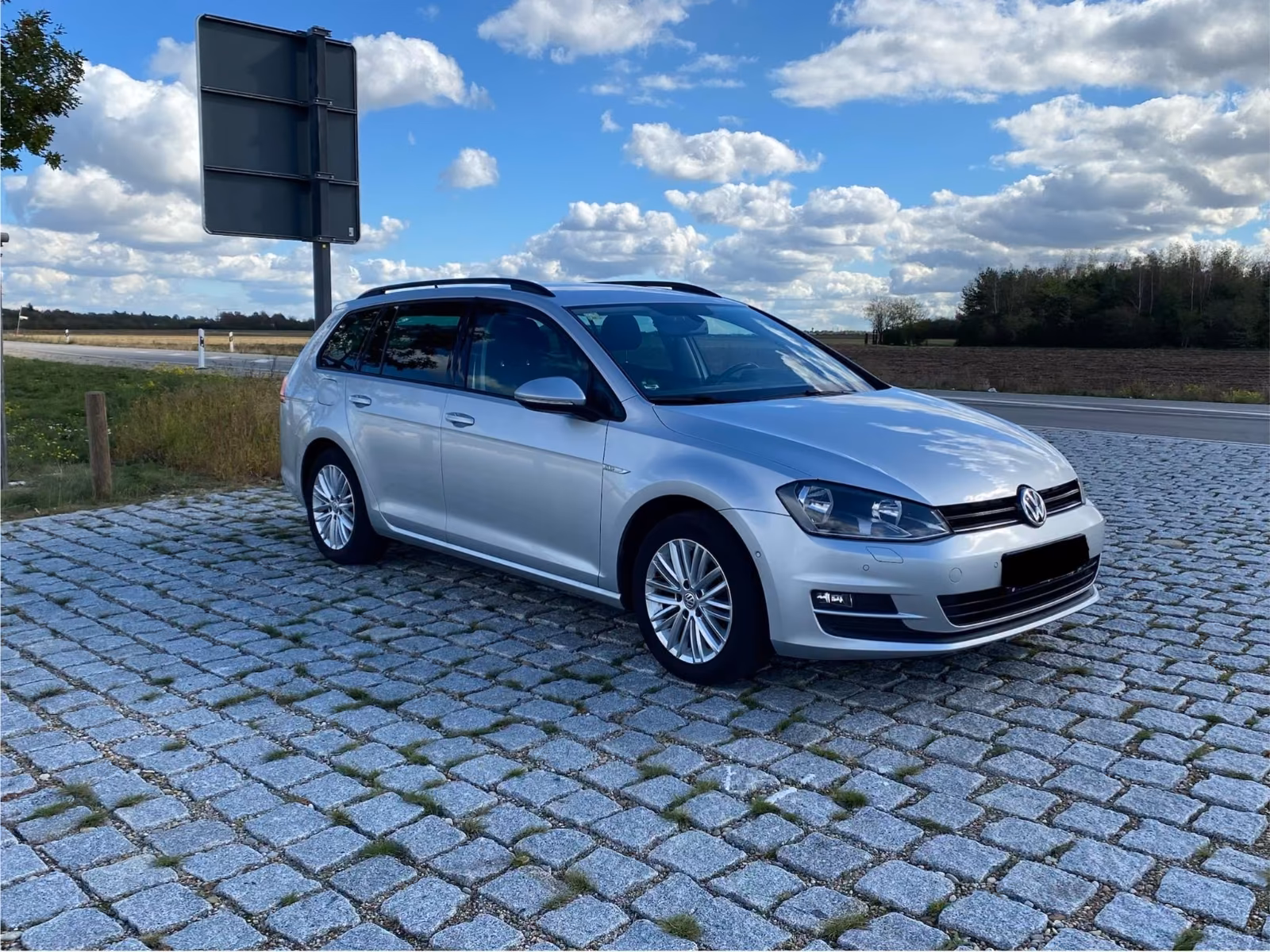 Volkswagen Golf 2015 — interior