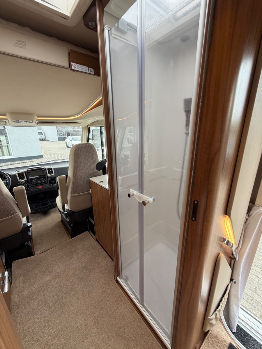 Fahrzeugabbildung HYMER / ERIBA / HYMERCAR B-Klasse 534 DL