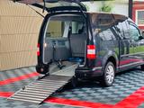 Volkswagen Caddy Maxi DSG Behindertengerecht-Rampe Elek.Ram - gebrauchte VW Caddy aus dem Jahr 2010