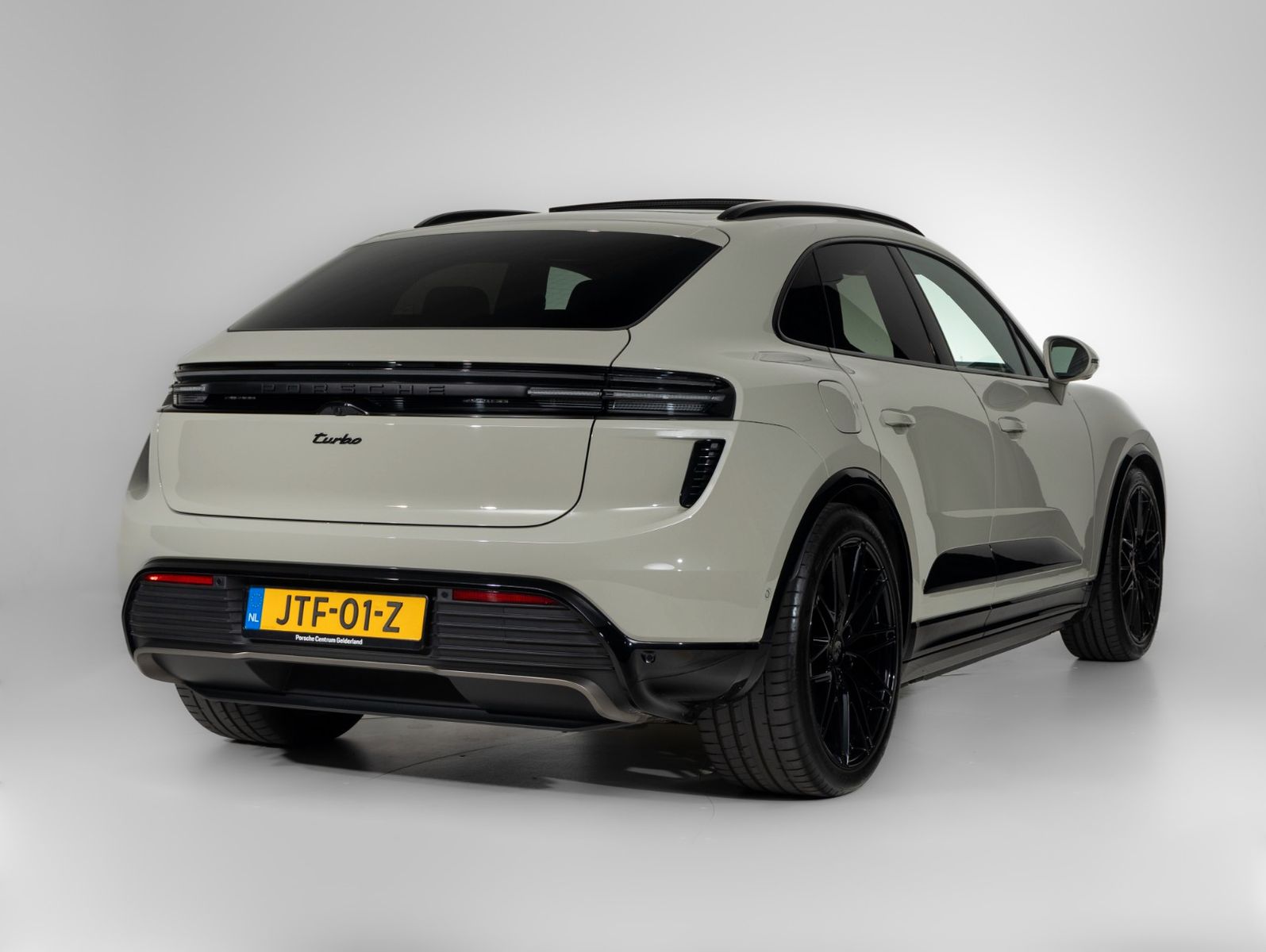 Porsche Macan Turbo | PTS Mode Grau | VOLL AUSSTATTUNG!! imagem 2