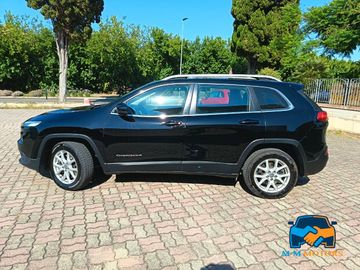 Jeep Cherokee - 8
