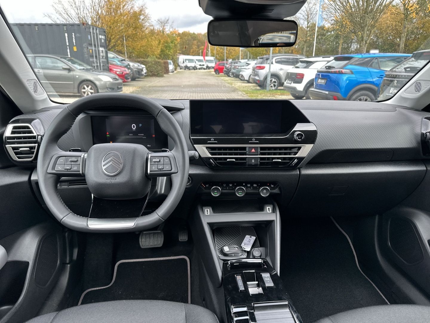 Fahrzeugabbildung Citroën C4 Collection Hybrid 145 Navi CarPlay
