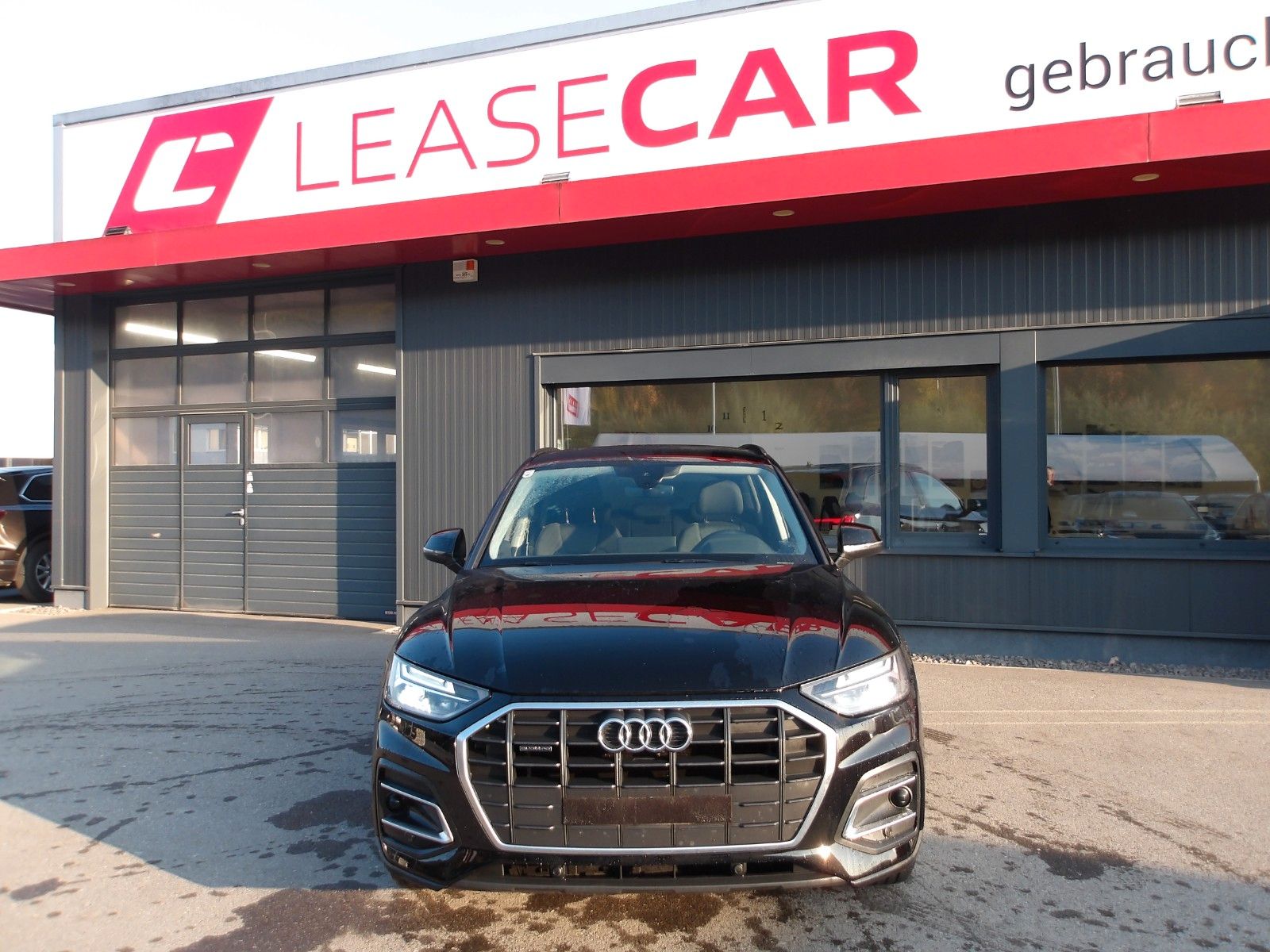 Audi Q5 40 TDI quattro "AHV" EXP € 18250.- imagem 2
