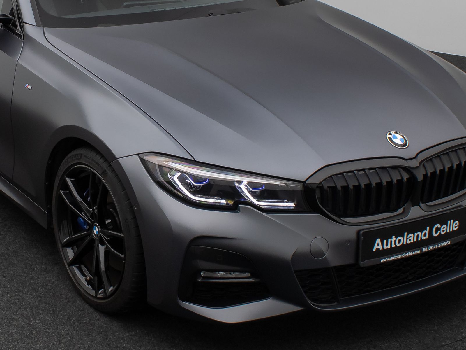 Fahrzeugabbildung BMW 320d M Sport Panorama Laser Kamera DAB HiFi 19"