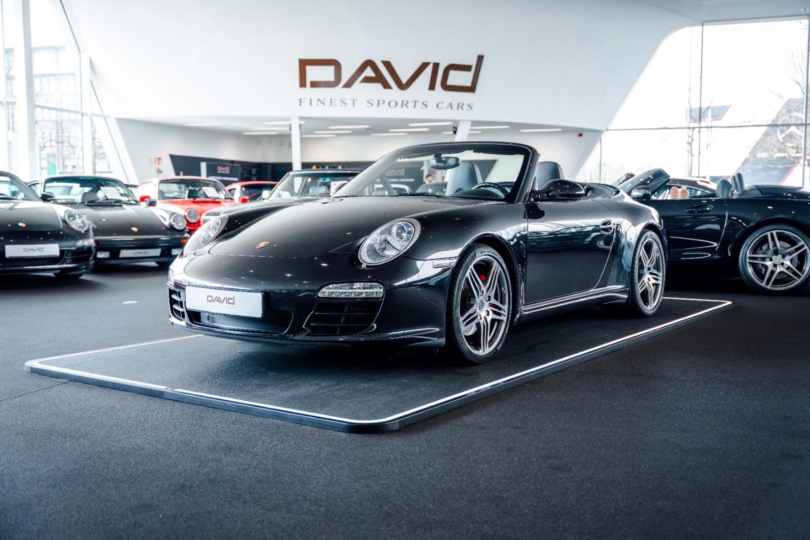 Porsche 997 C2 S Cabrio*Schalter*lückenl. PZ Scheckheft*