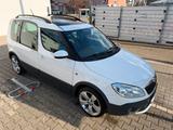 Skoda Roomster Scout Plus Edition/1.Hand/AHK/Panorama - Skoda Roomster: Panoramadach