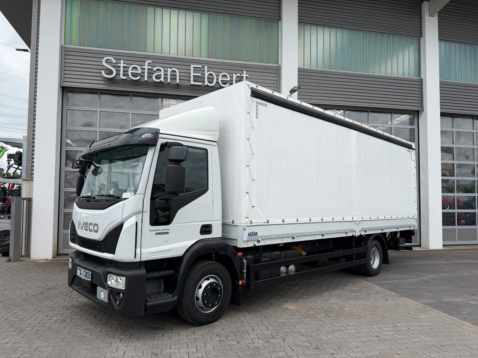 Fahrzeugabbildung Iveco Eurocargo ML140E28/P LBW Bär AHK Schiebeplane