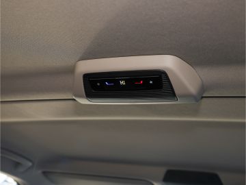 Volkswagen T7 Multivan Edition lang 2.0 TDI DSG AHK Navi Ka