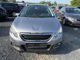 Peugeot 2008 Active 1.2 VTI - Peugeot 2008: Van