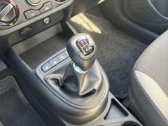 Fahrzeugabbildung Hyundai i10 Select KLIMAANLAGE PDC SITZHEIZUNG TEMPOMAT
