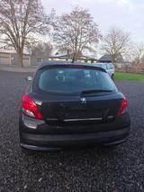 Peugeot 207 Tendance Insp. Kupplung AW Reifen neu - gebrauchte Peugeot 207 aus dem Jahr 2011