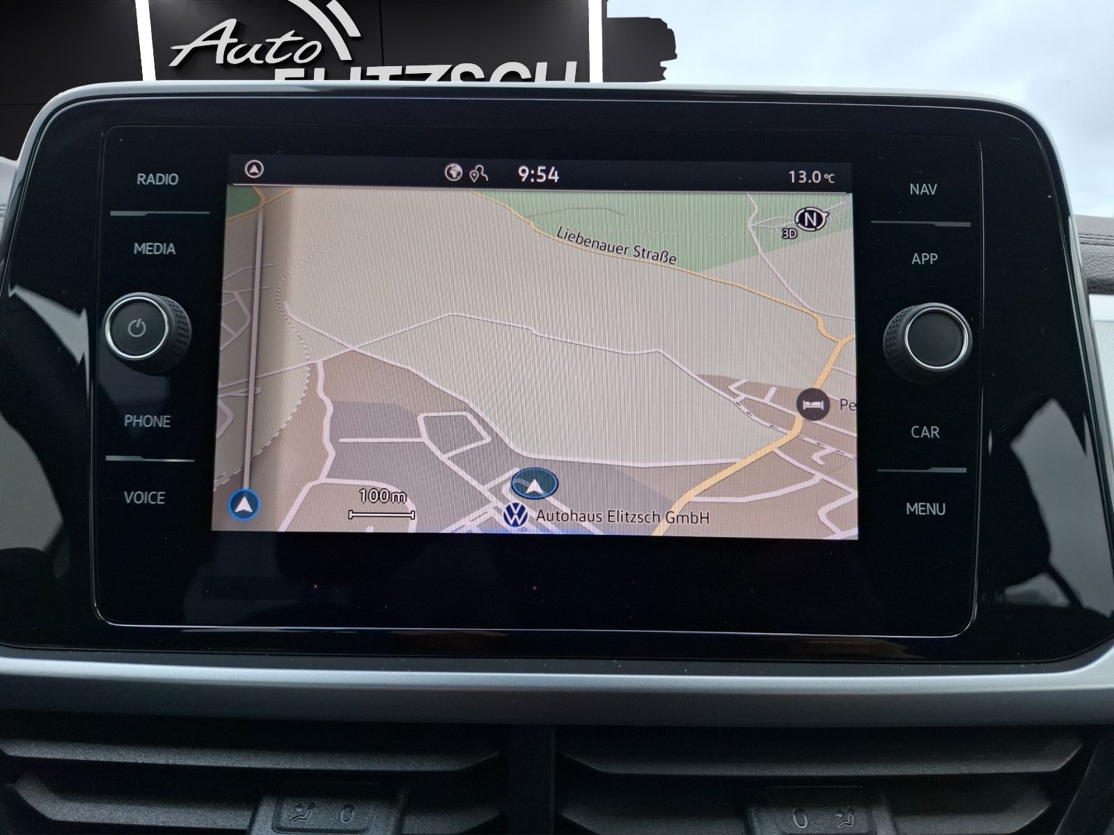 Fahrzeugabbildung Volkswagen T-Roc TSI Life  DSG LED Navi AID ACC RFK SH