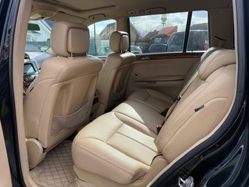 Mercedes GL 450 - 9