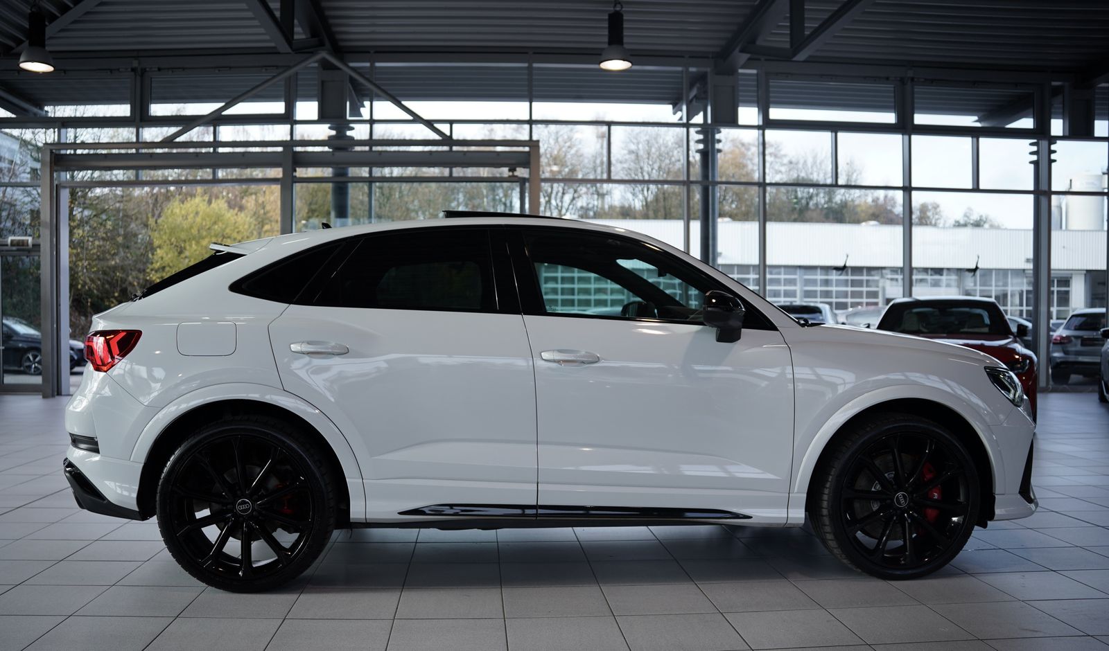 Audi Rsq3