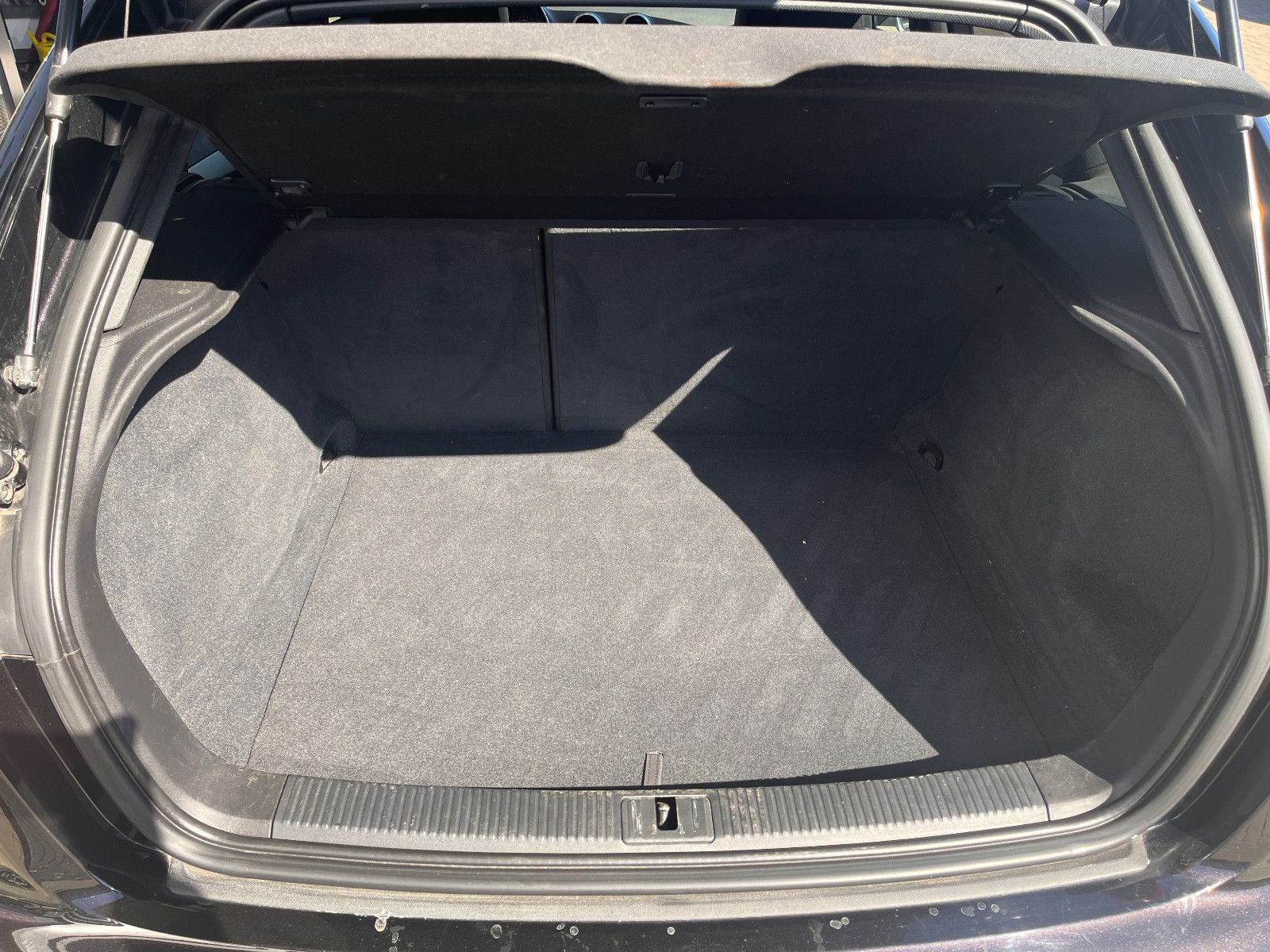 Fahrzeugabbildung Audi S3 Sportback 2.0 TFSI quattro