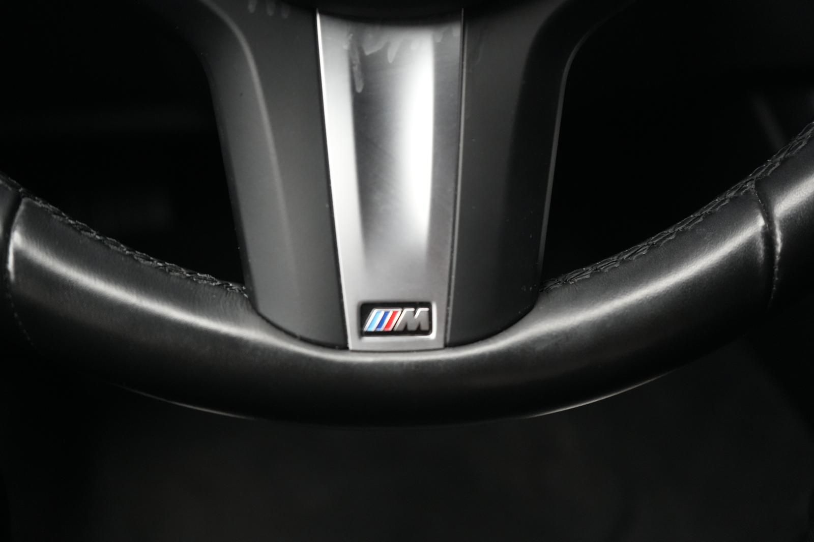 BMW 320 i Touring M Sport ACC/Kamera/Wide/LED foto 23