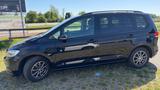 Volkswagen Touran 1.5 TSI DSG AHK ACC Kamera 60000 km  - Volkswagen Touran mit Benzin-Antrieb: Kleinbus, 1.6