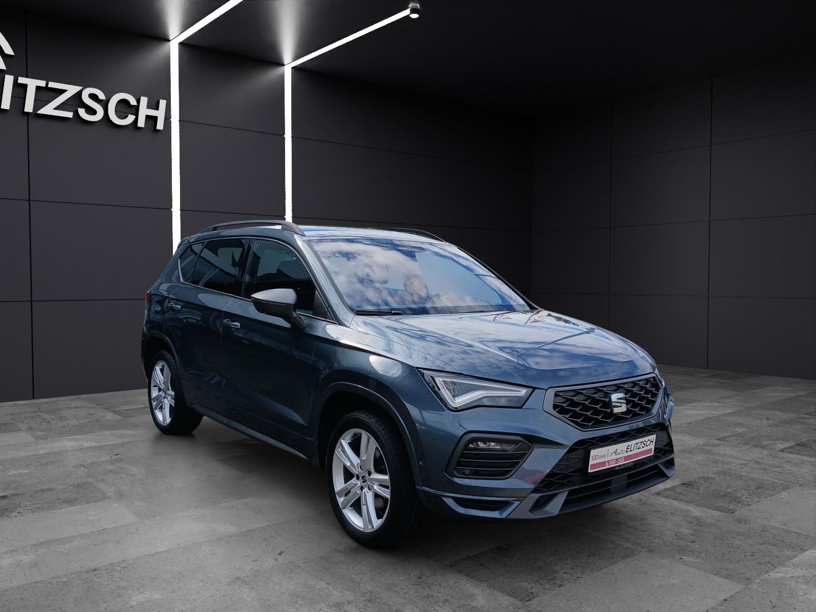 Fahrzeugabbildung SEAT Ateca TDI FR-Line DSG STH LED Navi AID ACC RFK S