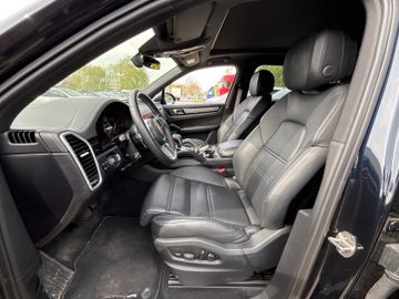 Porsche Cayenne - 10
