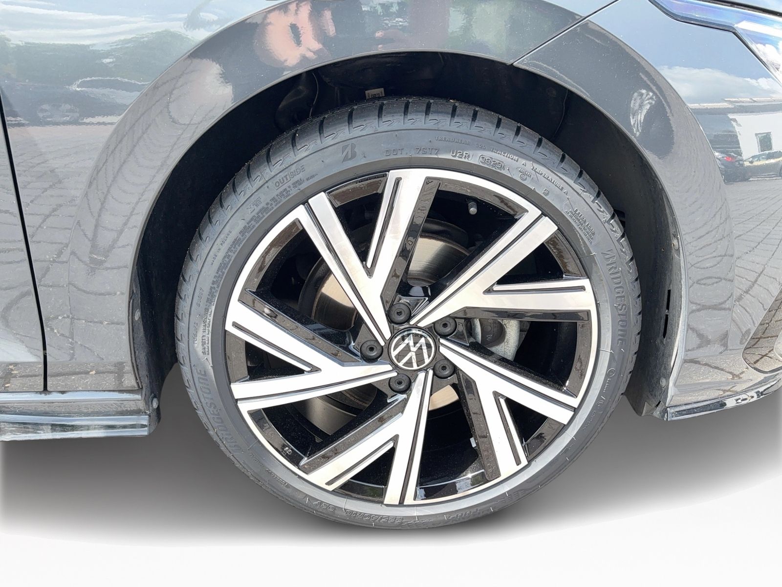 Golf Variant 1.5 eTSI R-Line, BlackStyle, Navi,