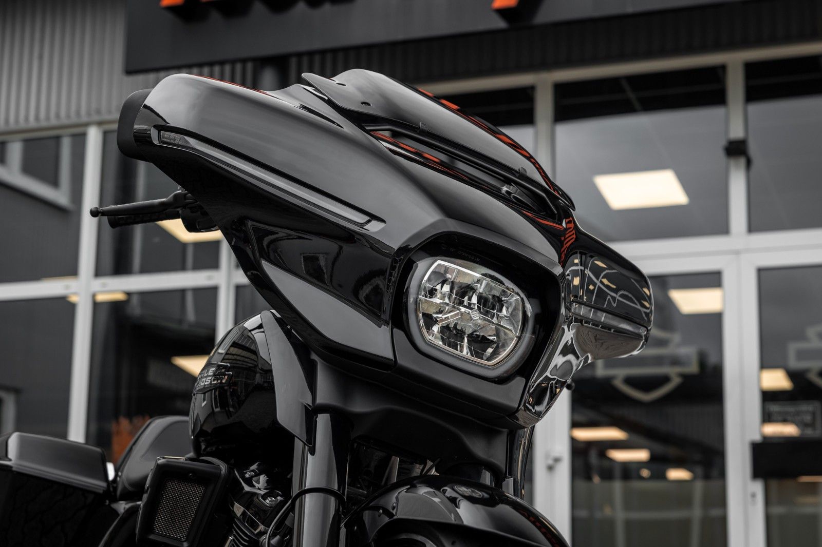 Fahrzeugabbildung Harley-Davidson Street Glide  FLHX MY24 117cui- Kesstech