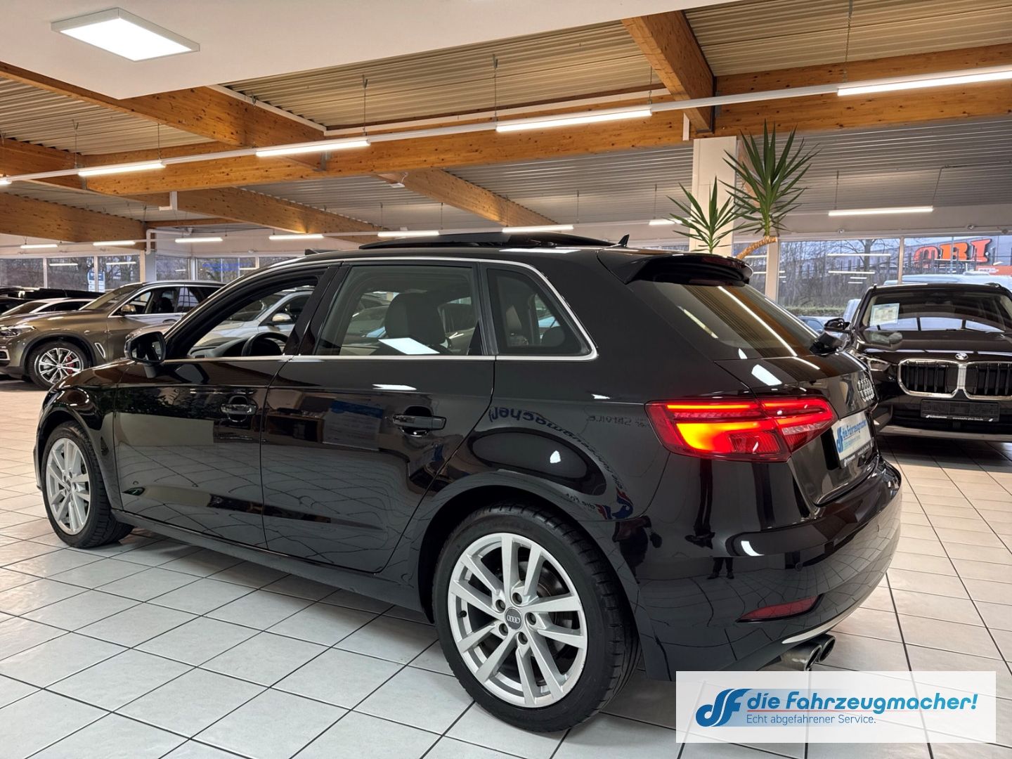 Fahrzeugabbildung Audi A3 Sportback quattro sport El. Panodach Leder LE