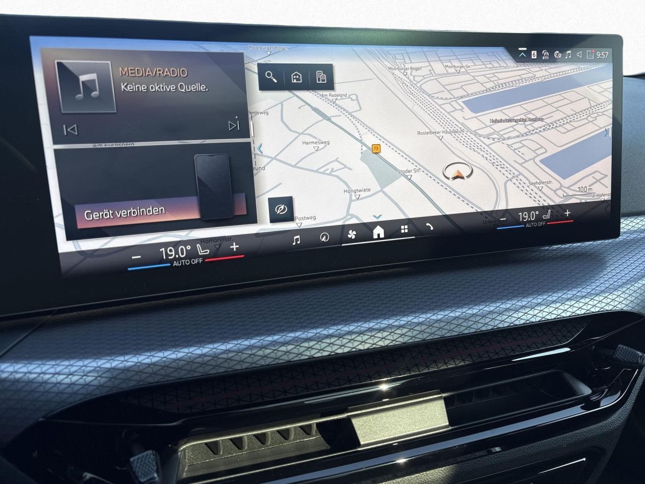 BMW 330i xDr T M SPORT Pano St Go LivePro,360,AdLED foto 9