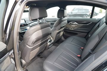 BMW 730 - 11
